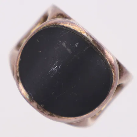 Ring med svart sten, bredd 21,5mm, stl 22, Moment 23, silver Vikt: 24 g