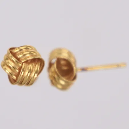Örhängen, knutar, Ø7,8mm, stift, saknar en snurrebuss, 18K Vikt: 1,2 g