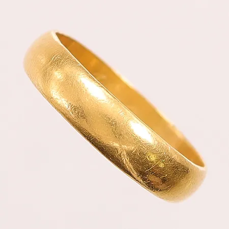 Ring, skev, gravyr, 23K 6,8g.
