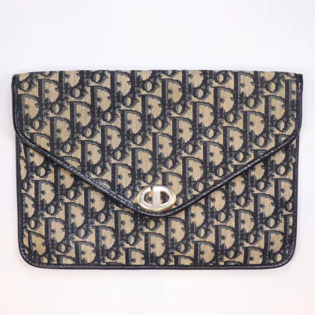 Kuvertväska Christian Dior made in France, monogramcanvas, ca 17x26cm, defekt låsmekanism, visst slitage, ca 1980-tal  