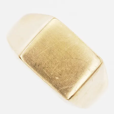 Klackring, stl: 19½, klippt/skadad skena, 18K guld Vikt: 3,8 g