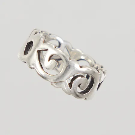 Ring, stl 17¼, bredd 7,8mm, genombruten dekor, 925/1000 silver, Vikt: 4,6 g