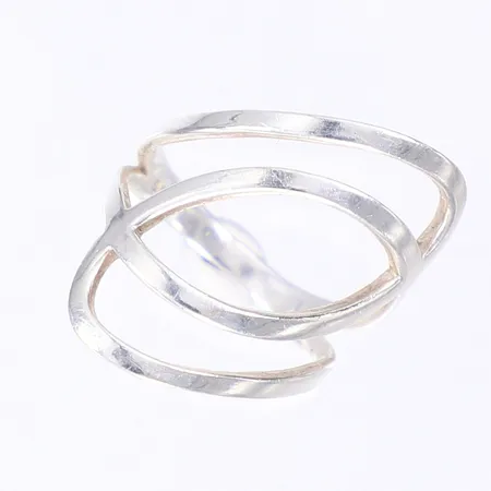 Ring, stl ca 17¼, bredd 2-26mm, silver 925/1000 Vikt: 3,3 g