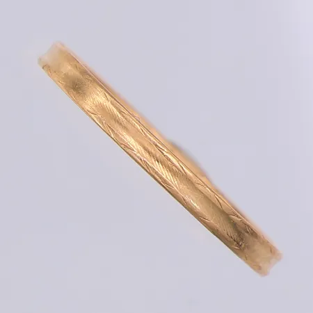 Ring, stl 18½, gravyr, skev, 18K Vikt: 1,4 g