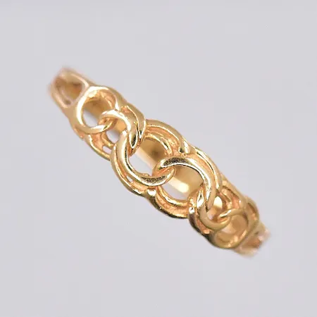 Ring Bismarck, stl 15¾, 18K Vikt: 0,9 g