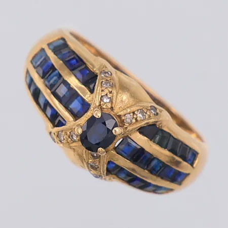 Ring, safirer, diamanter 12 x ca 0,005ct, stl 16½, 14K Vikt: 4,3 g