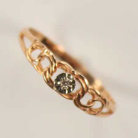 Ring Bismarck, stl 17¼, bredd 1-4mm, rödguld/vitguld, 18K Vikt: 1,2 g