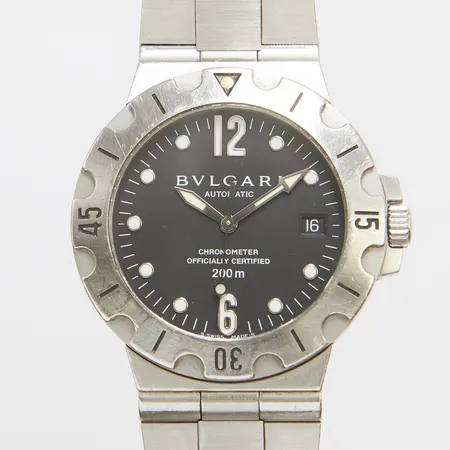Herrur BVLGARI Diagono Scuba, stål, automat, ref-nr: SD 38 S, serie-nr: L16788, Ø38mm, datum, safirglas, stållänk, original gummiband defekt, bruksslitage, boett med mindre repor, medföljer, extra länkbitar, box, manual, finns för visning på kontoret City Vikt: 0 g
