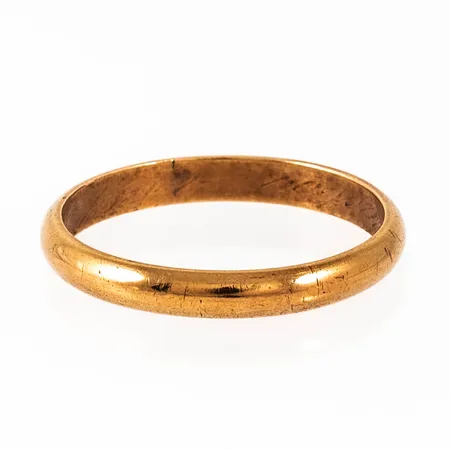 Graverad ring i 18K guld. Vikt: 4,2g. 