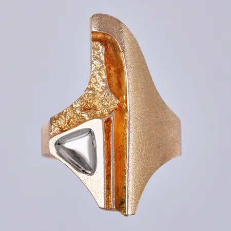 Ring Lapponia, stl: 18, bredd: ca 3-27mm, år 1979, 14K Vikt: 6,2 g