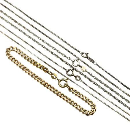 Halskedjor 3 stycken + Armband Pansar (förgylld), silver 925/1000, kedjor längd 60,5 cm och mindre, armband längd 17 cm, bredd 3,5 mm Vikt: 18,4 g