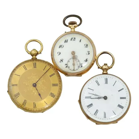 Mormorsur 18K guld, Ø36 mm, 2 boetter i guld, defekt, 29,7g, 2 mormorsur, 14K guld, Ø30/34 mm, 21,3g/27,3g, inre boetter i metall, defekta, 