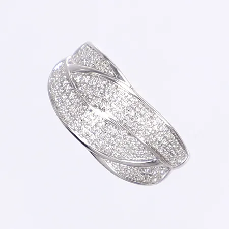 Ring med vita stenar, stl 17, bredd 2,5-9,5mm, vitguld, 18K  Vikt: 3,7 g