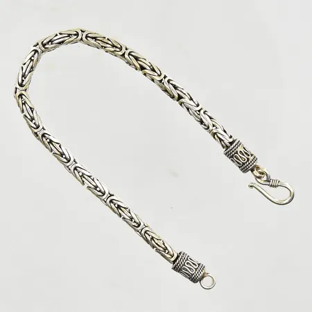 Armband Kejsarlänk, Guldfynd, längd 21½ cm, bredd 5 mm, rund modell, 925/1000 silver. Vikt: 27,4 g