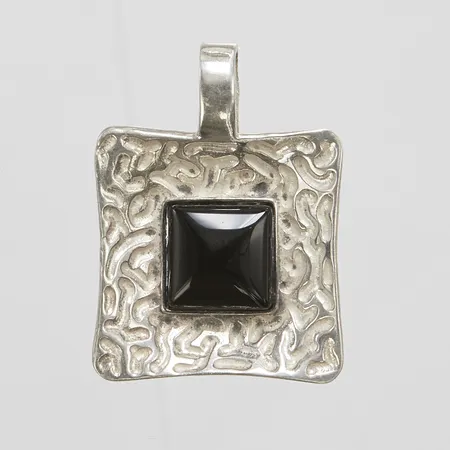Silverhänge, onyx, 35,7x26,3mm, 925/1000 Vikt: 6,8 g