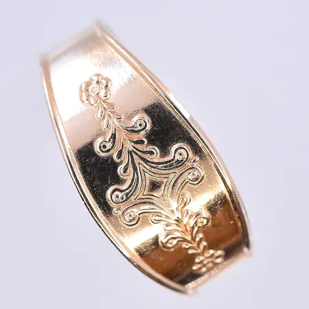 Ring, stl 19½, bredd 6-10 mm, 18K. Vikt: 3,6 g