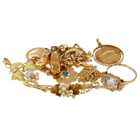 Diverse guldsmycken, 18K guld, bruksmärken/defekter, bruttovikt 24,9 gram Vikt: 24,9 g