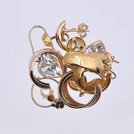 Diverse guld, 18K. Vikt: 8,6 g