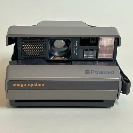 Kamera Polaroid image system, ej funktionstestad, film finns i Vikt: 0 g Skickas med postpaket.