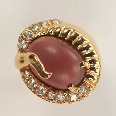 Ring med lila och vita stenar, stl 17½, bredd 5-25mm, 18K, bruttovikt 13,4g Vikt: 13,4 g