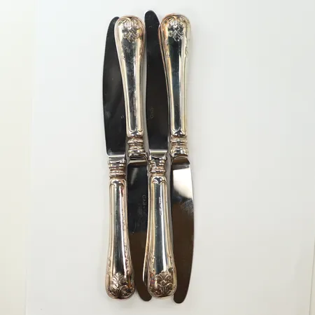 4 knivar Gammal Fransk, 210mm, skaft i silver, bladet i rostfritt stål, GAB 830/1000-delar, 254,8g totalt. 