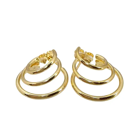 Örhängen, 18K guld, tillverkarstämpel AGH, diameter 16 mm, bredd 9 mm, fint skick Vikt: 2,1 g