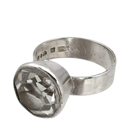 Retro Ring 1970-tal, silver, Bergkristall, Ø18,0 mm, bredd 6-12,5 mm, NSE Guldvaru Ab Köping 1971, sten med lätt slitage  Vikt: 4,3 g