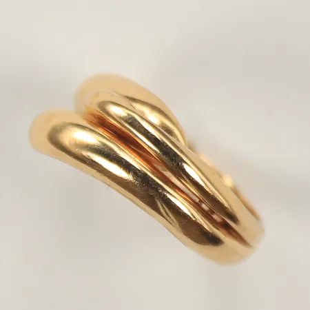 Ring stl 15¾, bredd 2-10mm, GHA, 18K Vikt: 4,3 g