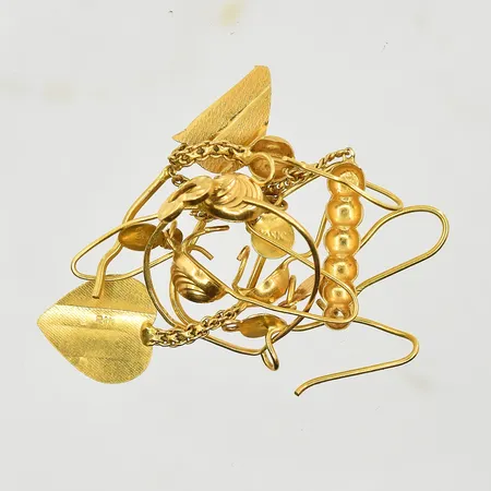Diverse defekt guld, 21K. Vikt: 5,8 g
