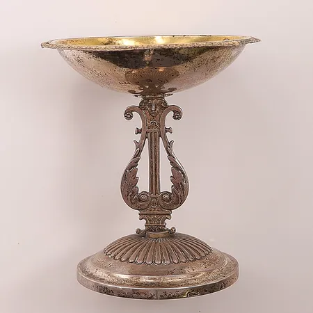 Saltkar höjd 9cm,lyr motiv.830/1000 Silver 84,5g  