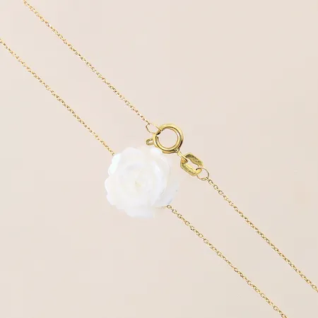 Collier Ankar med hänge, ros i plast, längd 43,5cm, bredd 0,5-11mm, 18K Vikt: 1,7 g