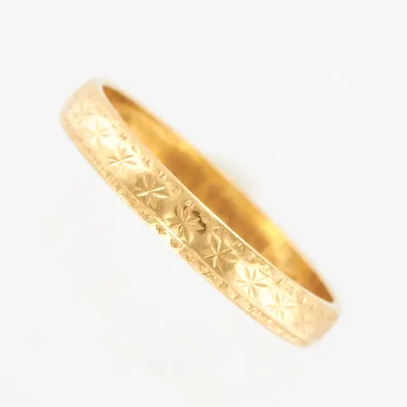 Ring, stl 16¾, bredd 3mm, gravyr, 18K Vikt: 1,9 g