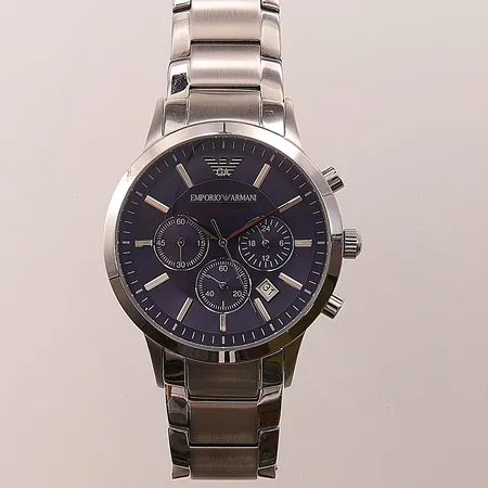 Herrur Emporio Armani, 43mm, stål, quartz, AR-2448 251203, batteribyte krävs, box ytterkartong, manual. Vikt: 0 g