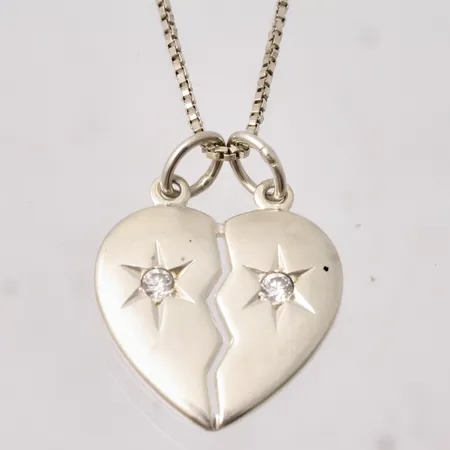 Hänge med kedja i silver, Vänskaps hjärta, mått 19,3x26mm, 2st vita stenar mått Ø2,5mm,  kedja, 41cm, Venezia, bredd 1mm, 925/1000, vikt 5,86g.