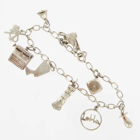 Armband med nio berlocker, 18,5cm, länkens bredd: 4mm, silver 830/1000 Vikt: 14,2 g