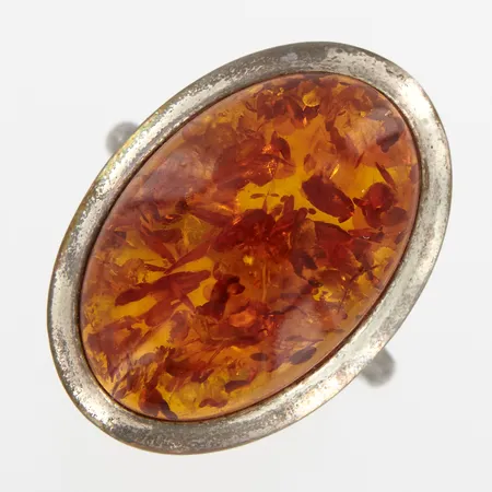 Ring med Bärnstensimitation 18x28mm, stl: 19½, skenans bredd: 2,2mm, silver 925/1000 Vikt: 6,6 g