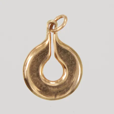 Hänge, statoils logga, längd inklusive ögla 20mm, Sporrong, 18K Vikt: 2,9 g