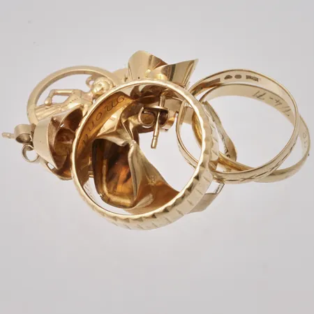 Diverse defekt guld, 18K, vikt 16,05g.