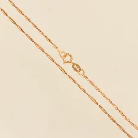 Kedja Singapore, längd 45cm, bredd ca 1,2mm, skev vid lås, 18K Vikt: 1,8 g