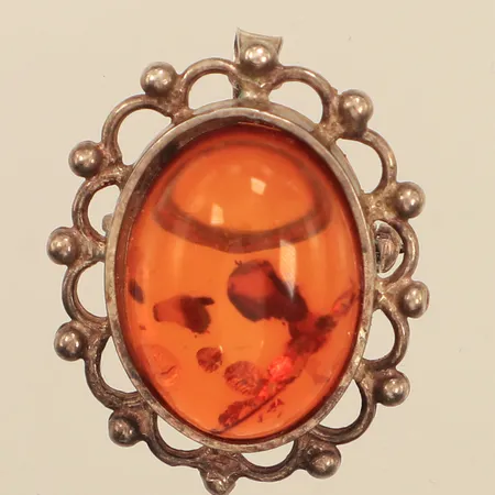 Hänge/brosch, bärnsten, längd 30mm, bredd 23mm, silver 925/1000 Vikt: 4,9 g