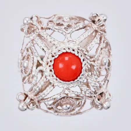 Ring med sten, stl: 16 ¼, 830/1000 silver Vikt: 5,2 g