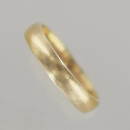 Ring Alton, Ø 19 mm, bredd 4 mm, 18K Vikt: 5,1 g
