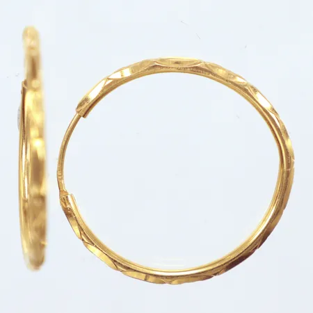 Ett par örhängen Creoler, Ø33½mm, något ojämna,  21k  Vikt: 4,9 g