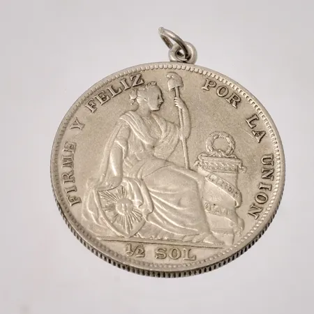 Hänge i silver, mått 30x36,6mm, vikt 12,5g.