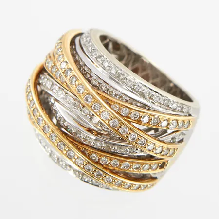 Ring med diamanter ca 173x0,01ct, stämplad JOV, gulguld/vitguld, Ø16¾, bredd ca 19mm, en diamant saknas, 18K Vikt: 21,6 g