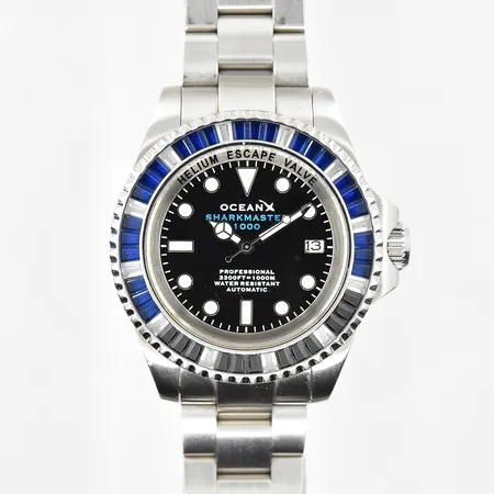 Herrur OceanX Sharkmaster 1000 limited edition, boett Ø44 mm, automat, datum, stål, 3300FT/1000M, refnr SMS1044-0091, tjocklek 17 mm, personlig gravyr på viklås, safirglas, extra länkbitar, manual, box.
