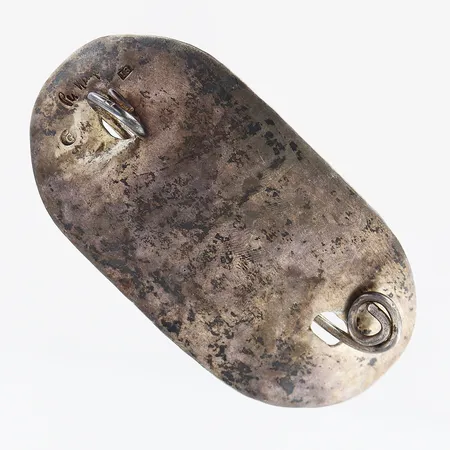 Platta med stav, 8x4cm, silver. Vikt: 33,3 g