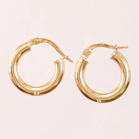 Ett par örhängen, 17mm, 18K 1,8g.