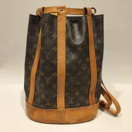 Väska, Louis Vuitton Randonnee, monogramcanvas, datumkod; AS0946, mått ca 15x35-38x34,5cm, slitage, fläckar, justerbar axelrem, skadad, troligen 1996 made in France, inga tillbehör