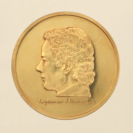 Guldmynt, Ø33mm, Svenska Skidförbundets Jubileumsmynt 1908-1983, nominellt värde 2500kr, Sporrong, 18K Vikt: 15 g